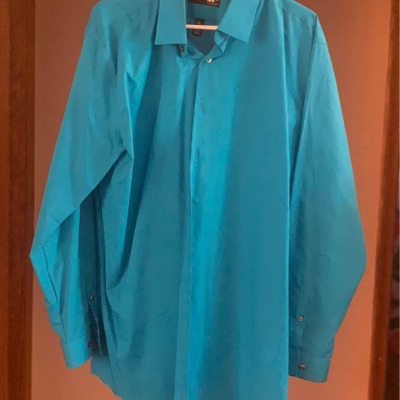 Men’s dress shirts - Picture 3 of 4